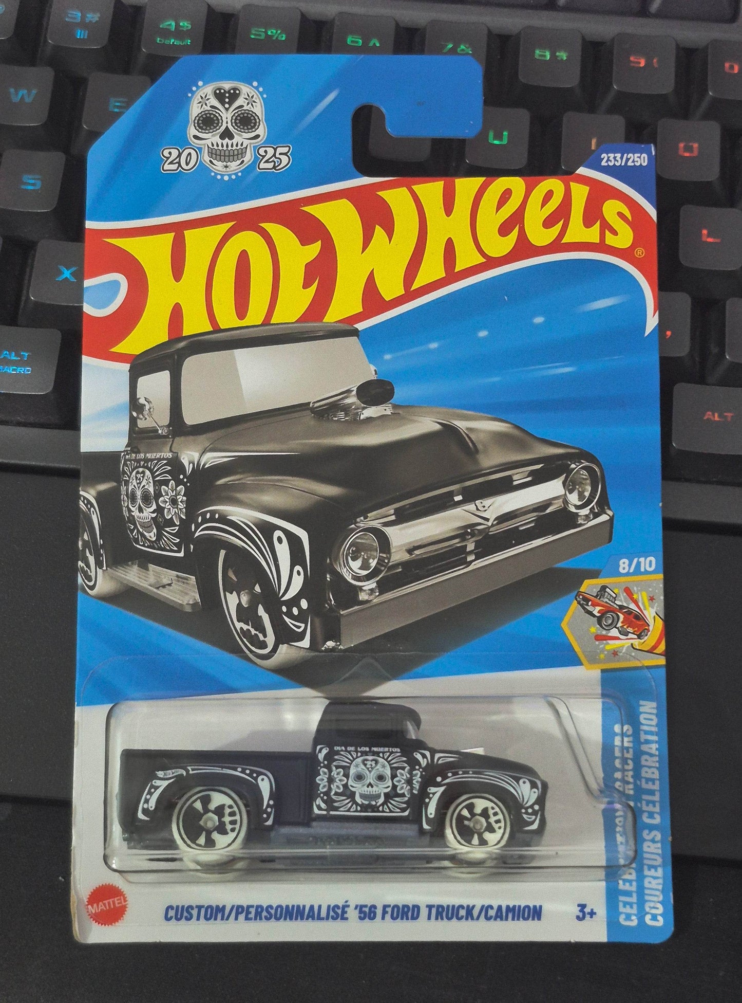 CUSTOM/PERSONNALISE '56 FORD TRUCK/CAMION - Layeewithcars