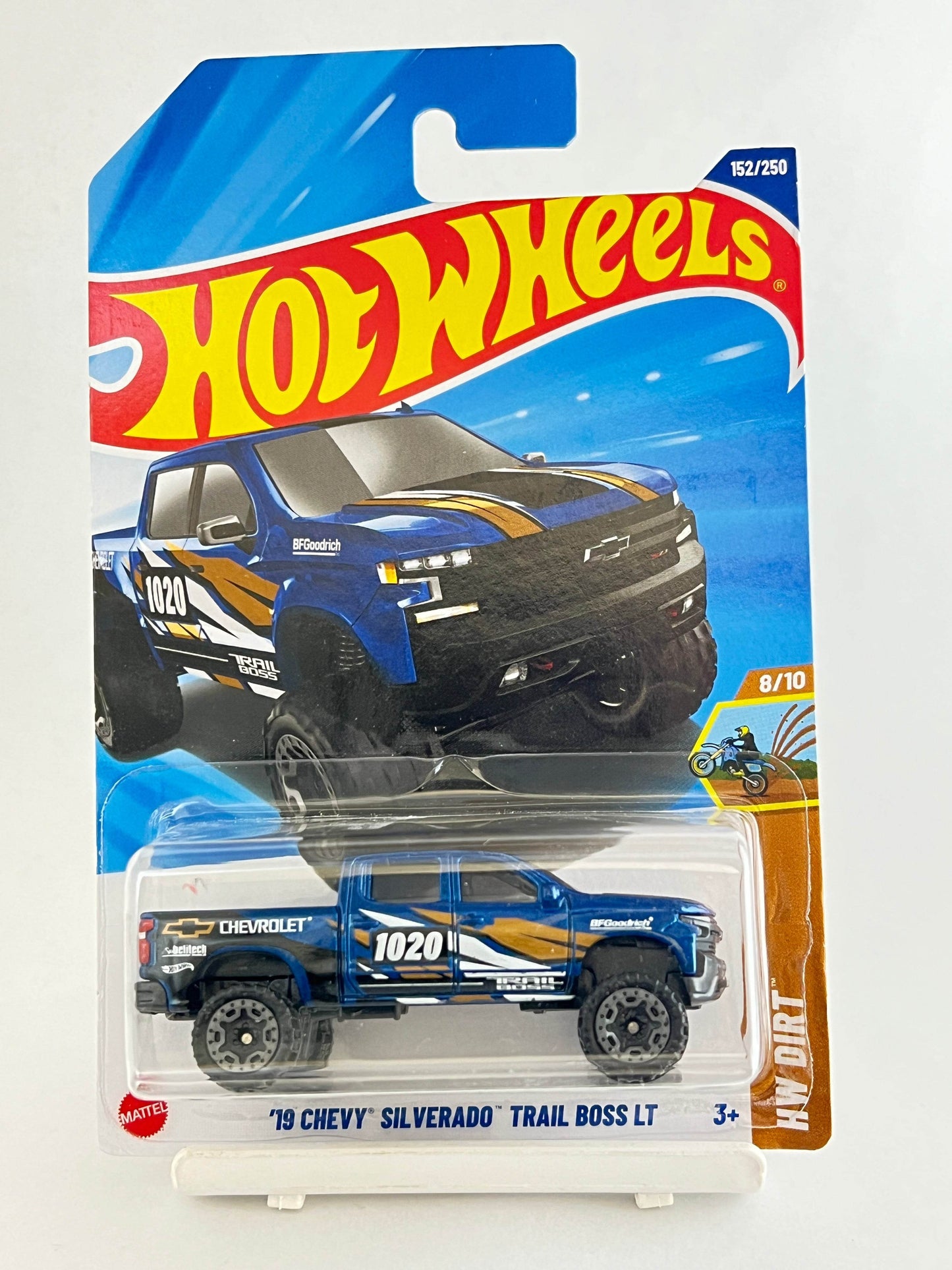 Hot Wheels '19 Chevy Silverado Trail Boss LT'