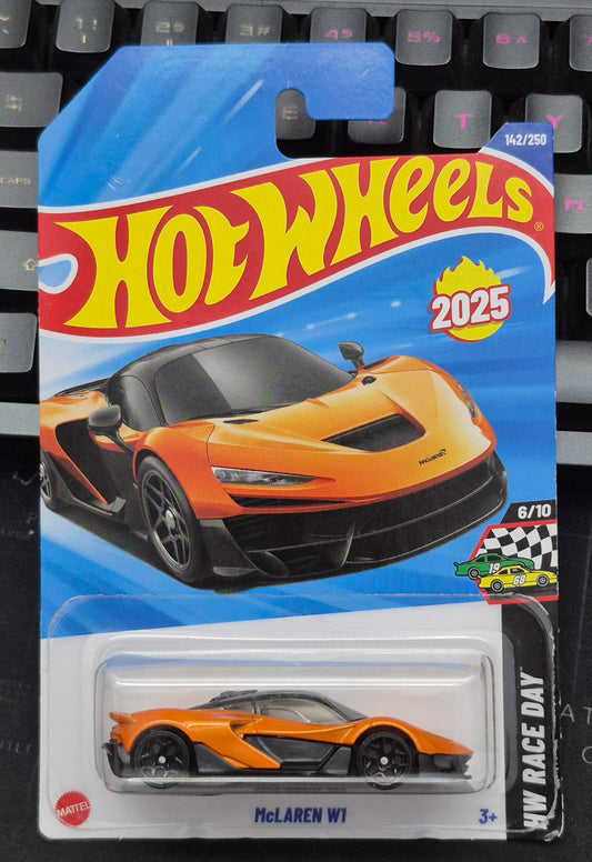 HOT WHEELS - MCLAREN W1 - ORANGE